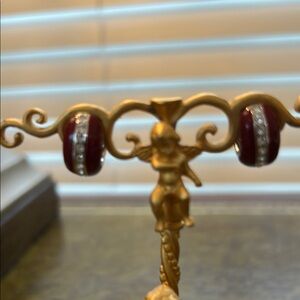 Small huggie earrings